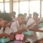 Siswa SMKN Negeri 2 Ende penerima Makan Bergizi Gratis (Foto ; I.Like) 