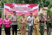 Kapolsek Ndona Bersama Forkompimcam pose bersama usai kegiatan penanaman dan pe launchingan P2L (Foto ; I. Like) 