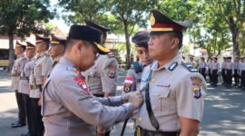 Kapolres Manggarai barat lantik enam pejabat dan lakukan sertijab (Foto ; Humas Polres Manggarai Barat) 
