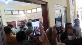 Suasana di ruang transit DPRD Ende saat kericuhan terjadi