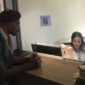 Presidium pendidikan dan kaderisasi (PPK) PMKRI Cabang Ende, Daniel Turot, saat menyerahkan laporan dan menerima surat tanda terima dokumen di kantor Kejaksaan Agung RI, Jl. Panglima Polim No.1 11, RT.11/RW.7, Kramat Pela, Kec. Kby. Baru, Kota Jakarta Selatan, Daerah Khusus Ibukota Jakarta