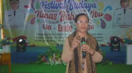 Dr. Maria Matildis Banda wakil ketua Dekranasda kabupaten Ende