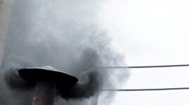 Asap hitam pertanda paus belum terpilih