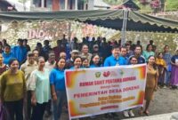 Masyarakat antusias terhadap layanan kesehatan gratis yang digelar RS Pratama Adonara dan Pemdes Dokeng/Foto ; Kepitang Dokeng