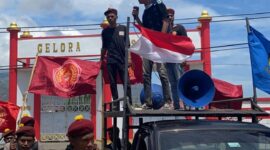 PMKRI Maumere Berdemo di Gelora Samador Beberapa waktu lalu
