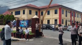 Komite Pusat GRD Gelar Aksi Depan Polres Manggarai