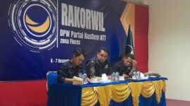 Pimpinan rapat Rakerwil DPD NasDem sedaratan Flores - Lembata