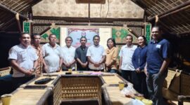 Panitia pendaftaran Vox Point Maumere