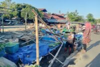 Lapak pasar Alok yang dibongkar siang tadi oleh oleh Satu Pol PP Kabupaten Sikka