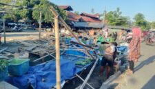 Lapak pasar Alok yang dibongkar siang tadi oleh oleh Satu Pol PP Kabupaten Sikka