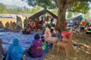 Polda NTT dan Jatim beri Trauma Healing kepada korban gempa di kec. Maukaro