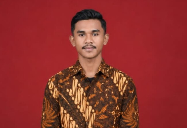 Niko Sanggu, Mahasiswa Universitas Nusa Nipa Maumere