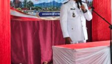 Camat Detukeli Marianus Agang memberikan sambutan pada acara serah Terima jabatan di Watunggere Rabu 7 Oktober 2026